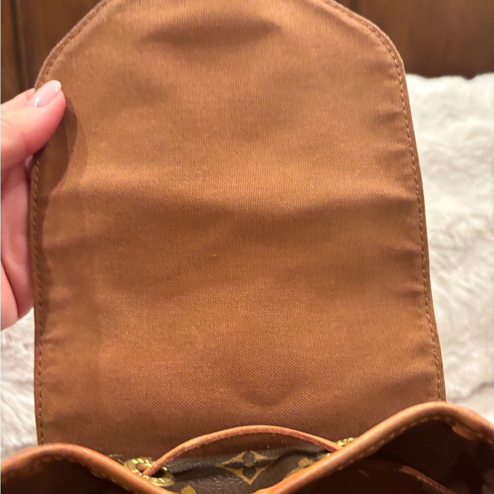 Authentic Louis Vuitton Montsouris MM Backpack - Picture 10 of 16